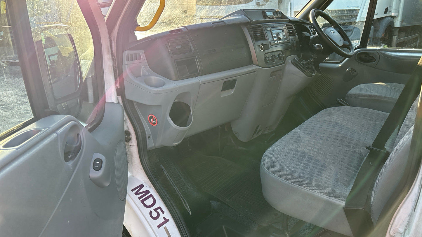 Ford Transit 2.4 TDCi 430 Duratorq RWD L4 H2 Minibus – 2009