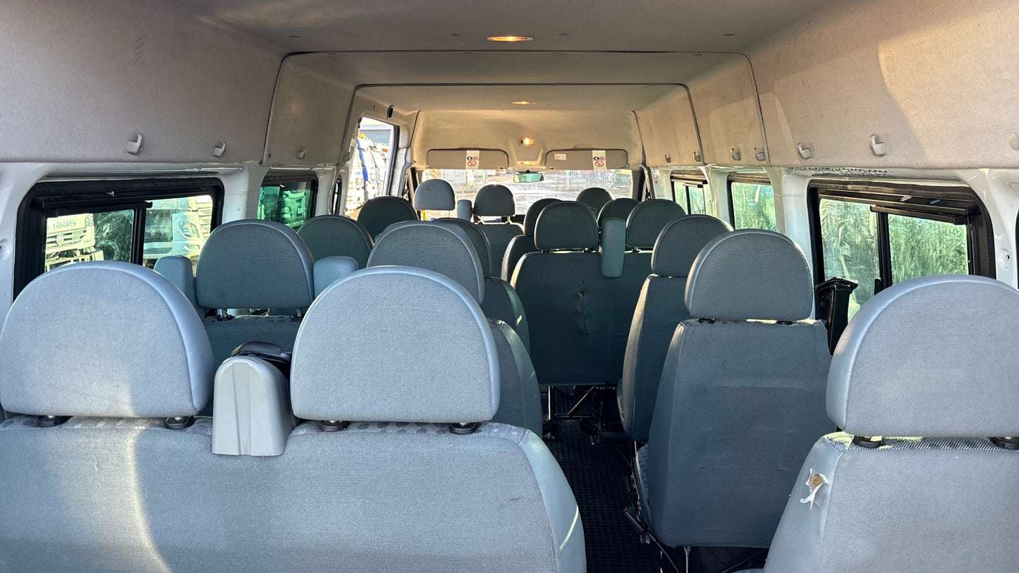 Ford Transit 2.4 TDCi 430 Duratorq RWD L4 H2 Minibus – 2009