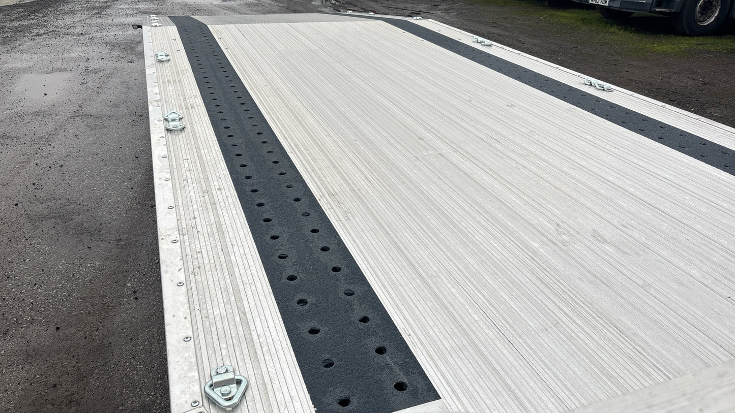 Iveco Daily 72-210 Beavertail – 2018 (FN68 EKO)