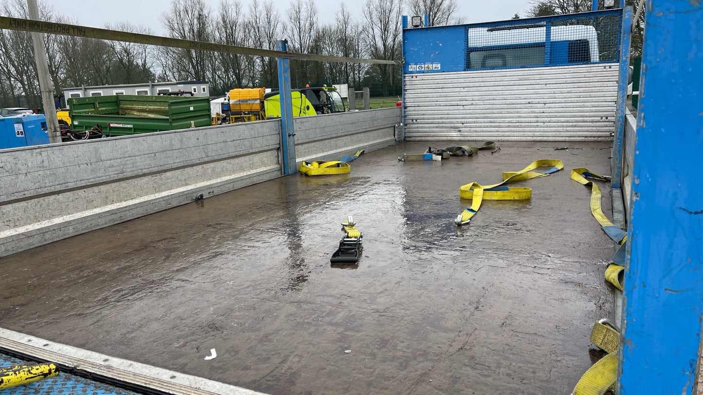 FUSO Canter 7C18 43 Dropside – 2018 (DG68 AXU)