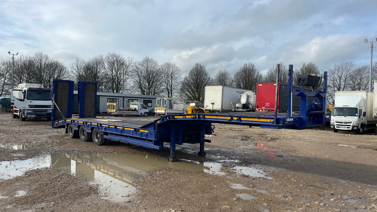Montracon Machinery Carrier Trailer – 2016