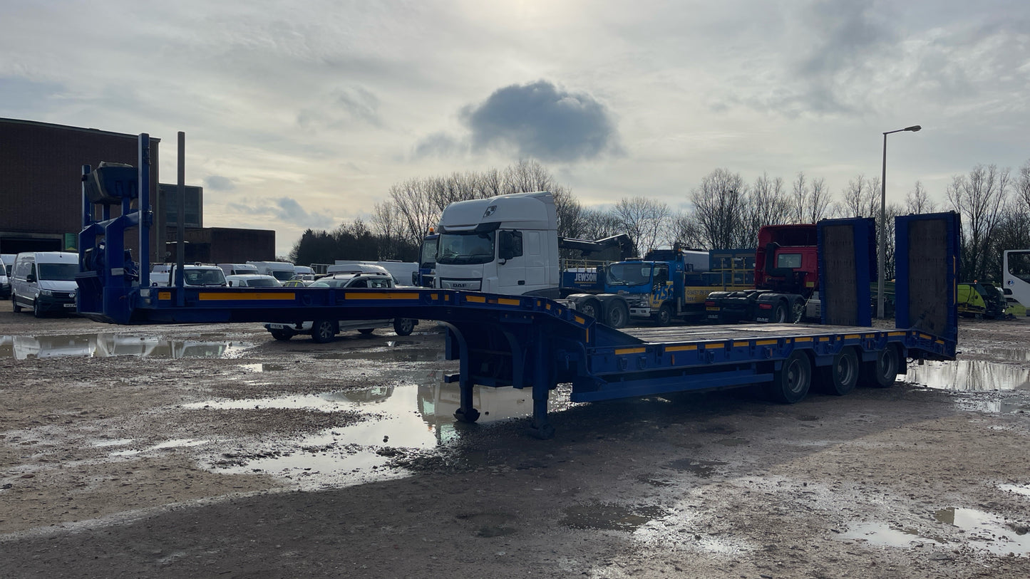 Montracon Machinery Carrier Trailer – 2016