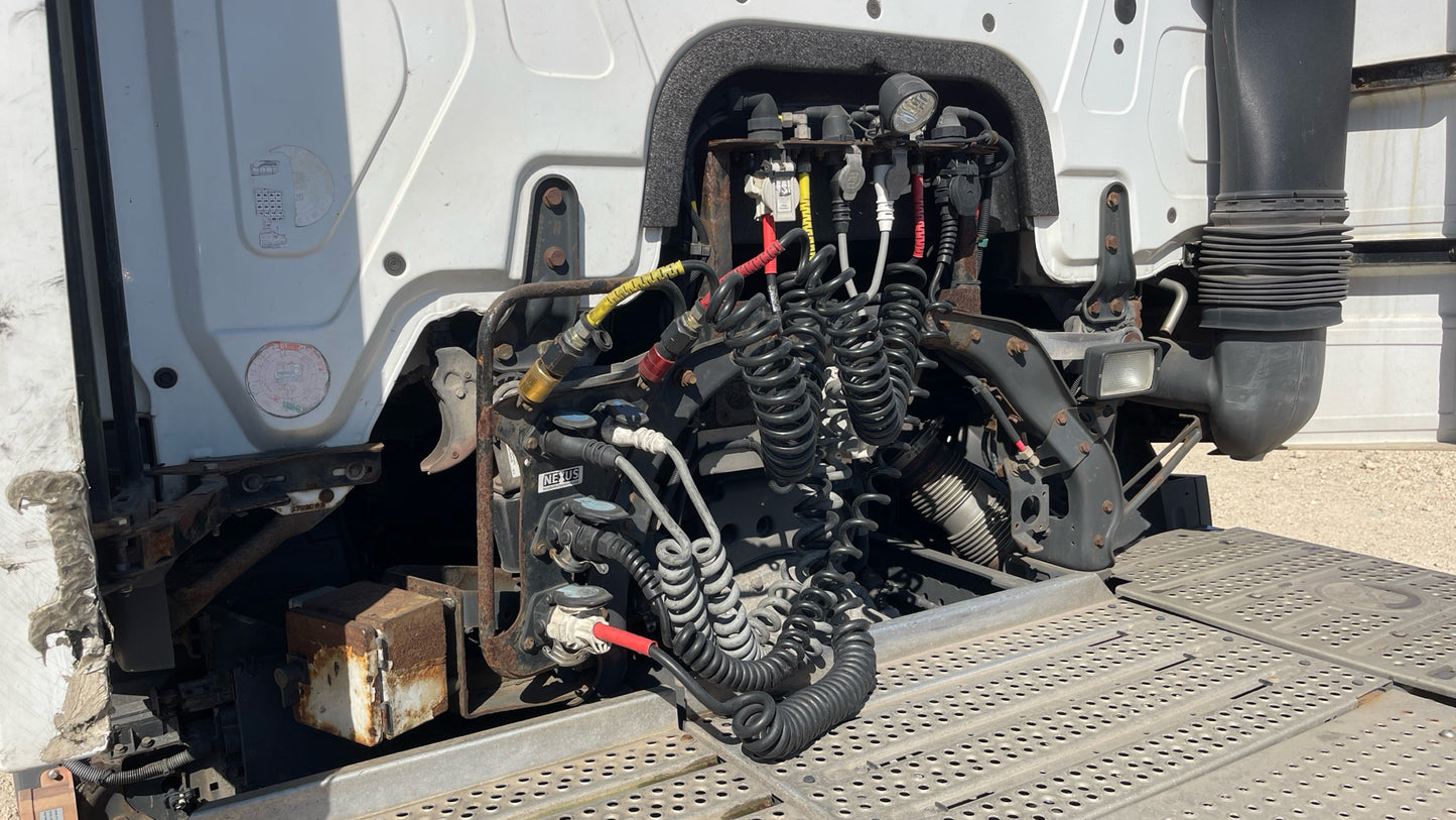 Mercedes-Benz Actros 1840 Low Ride Tractor Unit – 2015 (YJ65 WNU)