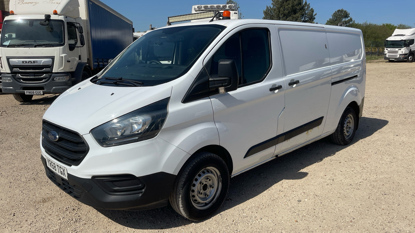 Ford Transit Custom 2.0 300 EcoBlue L2 H1 Euro 6 Panel Van – 2018 (YR68 TGX)