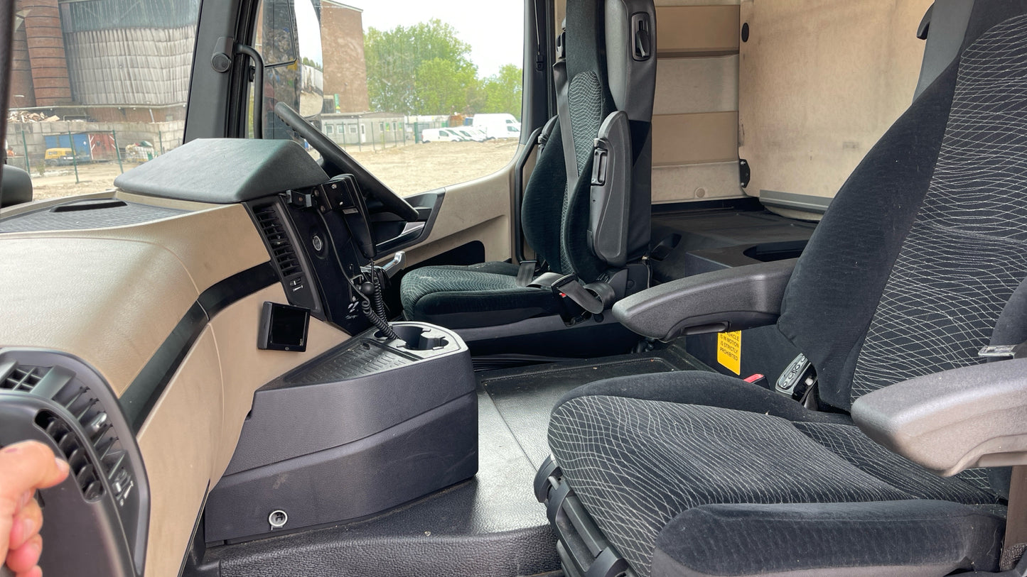Mercedes-Benz Actros 1840 Low Ride Tractor Unit – 2015 (YK15 GZM)