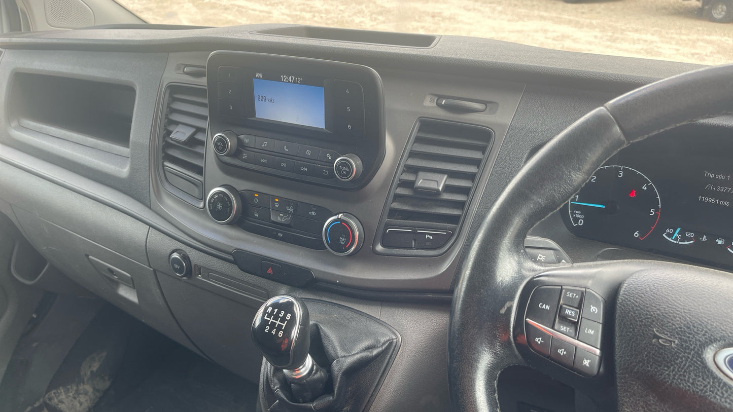 Ford Transit Custom 2.0 300 EcoBlue Trend L2 H1 Euro 6 Panel Van – 2019 (WP19 YNT)