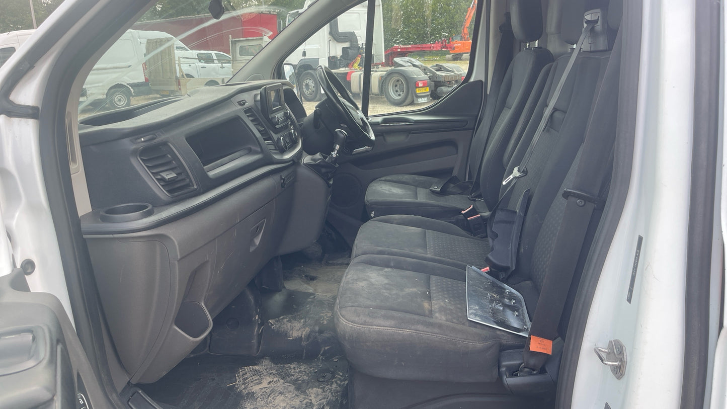 Ford Transit Custom 2.0 300 EcoBlue Trend L2 H1 Euro 6 Panel Van – 2019 (WP19 YNT)