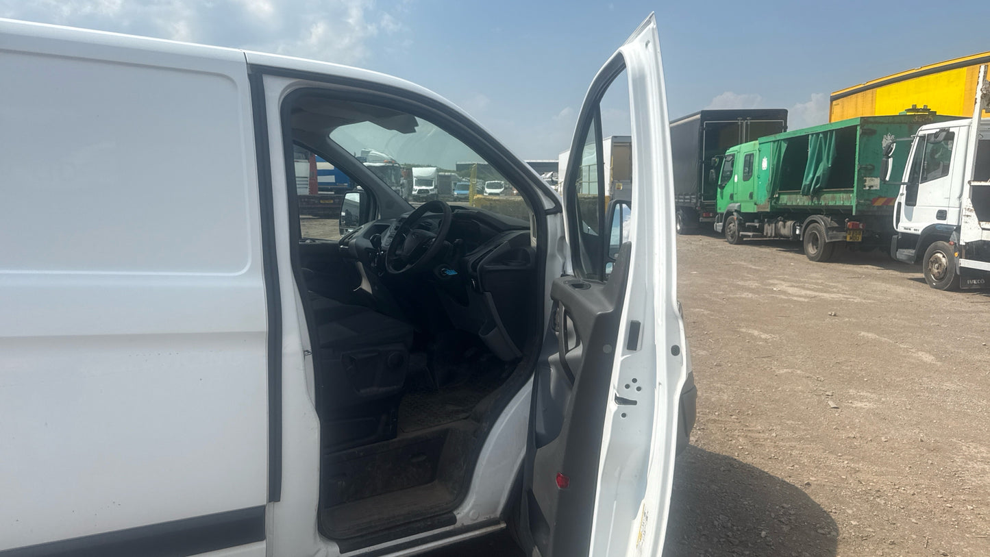 Ford Transit Custom 2.0 TDCi 290 L1 H1 Panel Van – 2017 (GU17 KVR)