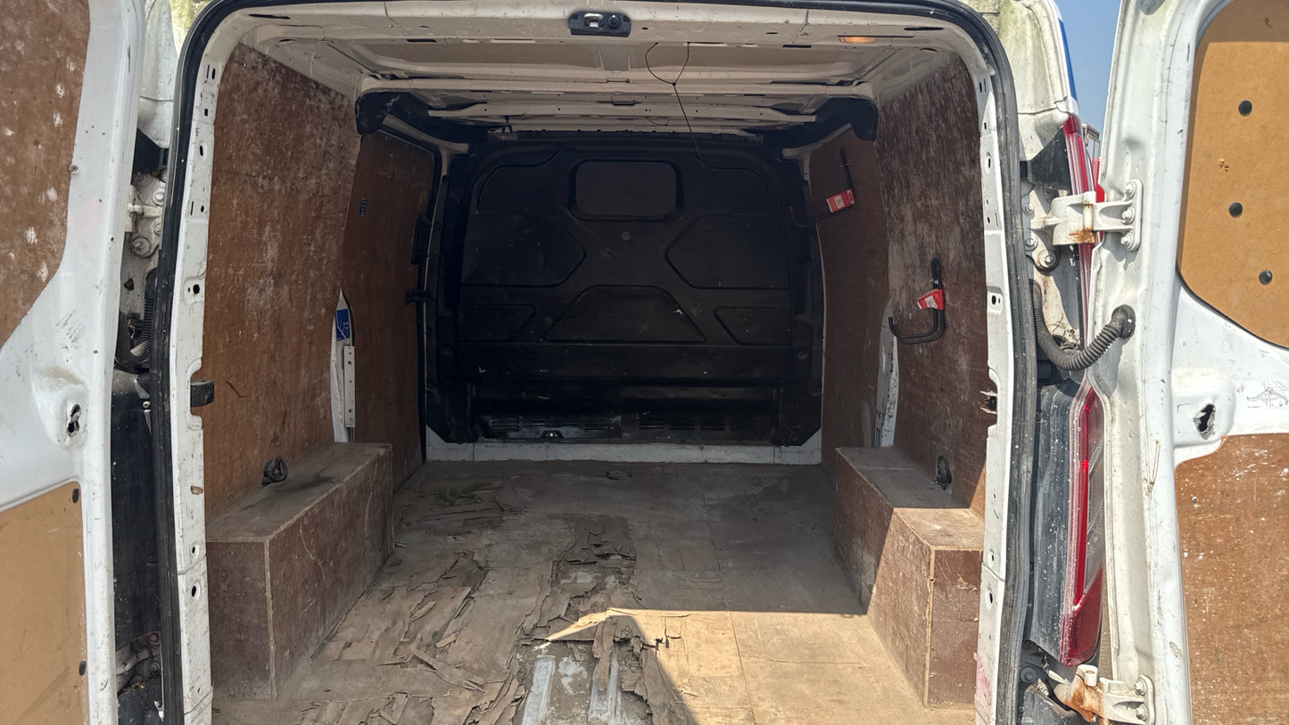Ford Transit Custom 2.0 TDCi 290 L1 H1 Panel Van – 2017 (GU17 KVR)