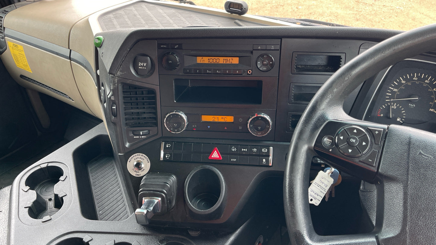 Mercedes-Benz Actros 1840 Tractor Unit – 2015 (BL64 UUO)