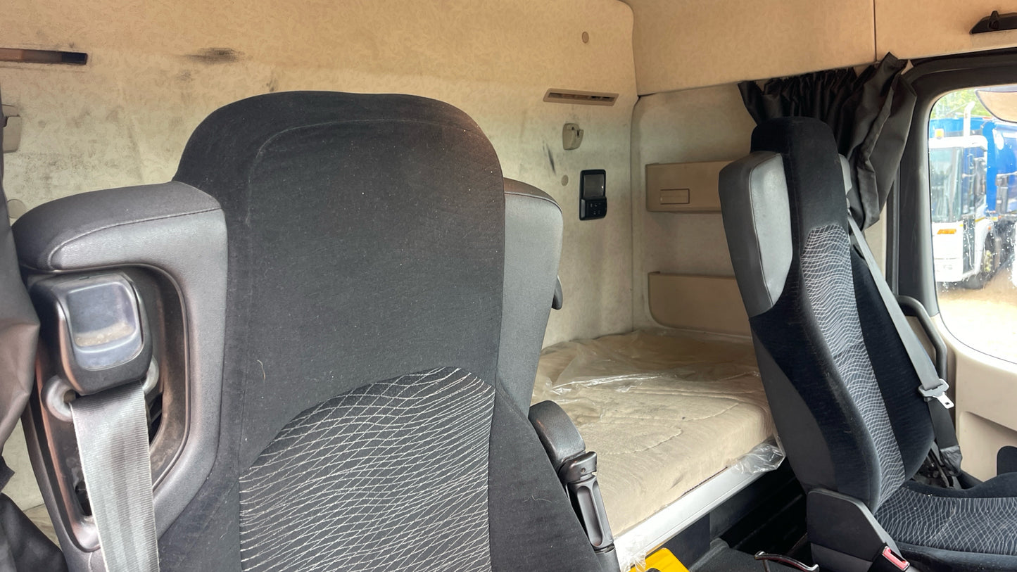 Mercedes-Benz Actros 1840 Tractor Unit – 2015 (BL64 UUO)