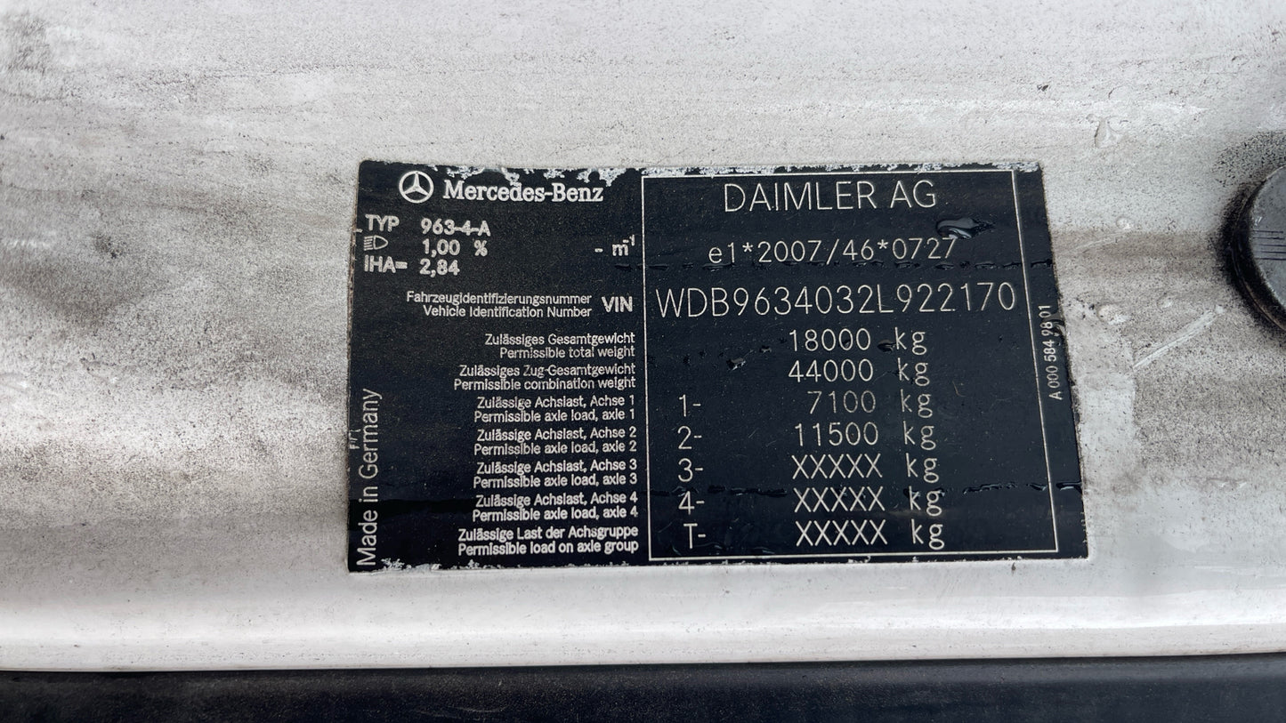 Mercedes-Benz Actros 1840 Tractor Unit – 2015 (BL64 UUO)