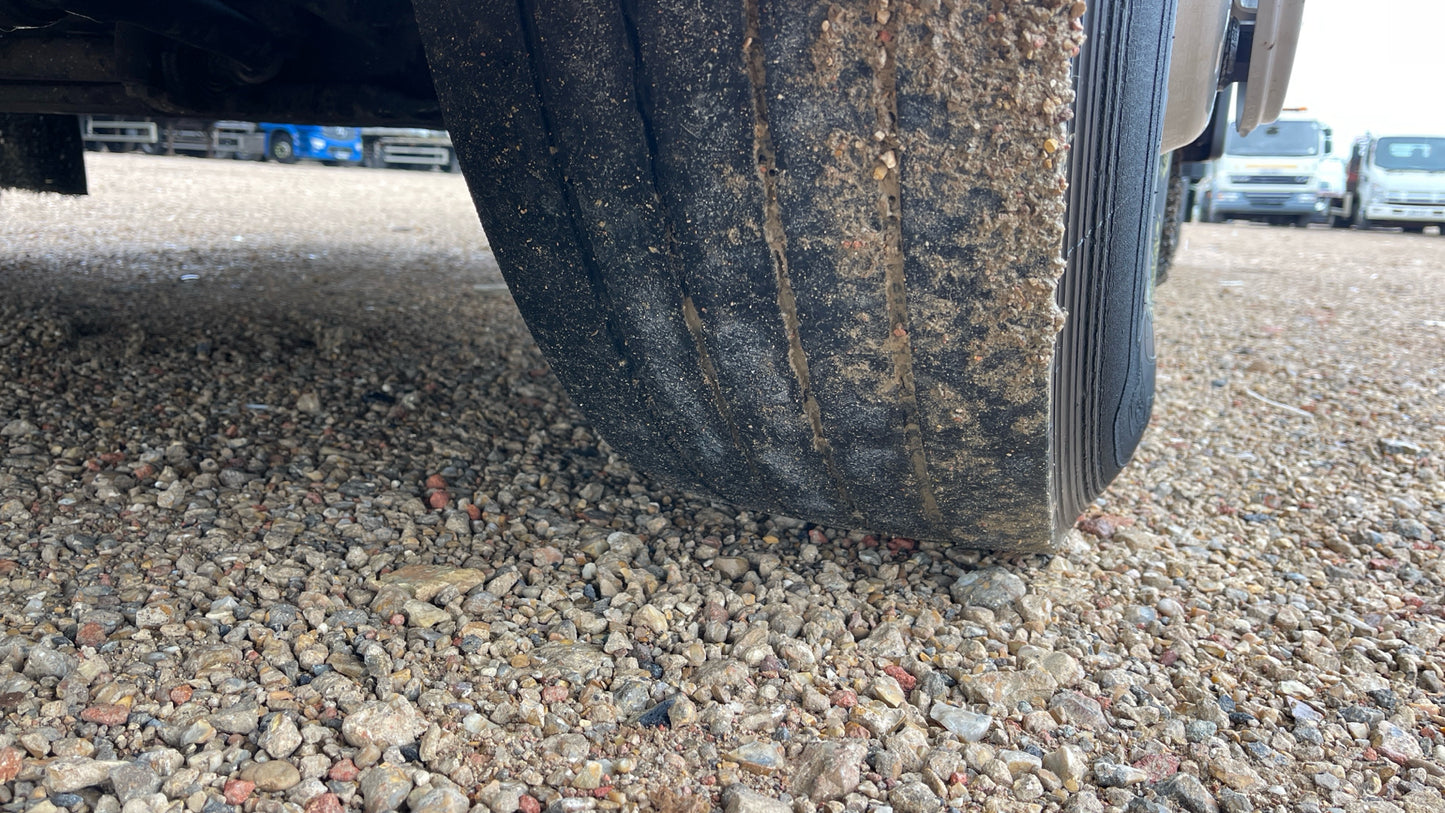 Mercedes-Benz Actros 1840 Tractor Unit – 2015 (BL64 UUO)