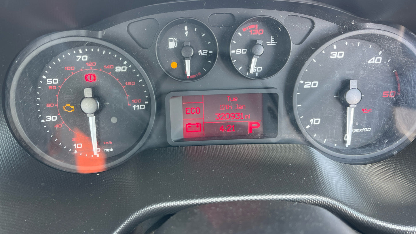 Iveco Daily 35S 2.3 TD 12V Hi-Matic RWD L3 Recovery Van – 2017 (BW17 YTM)