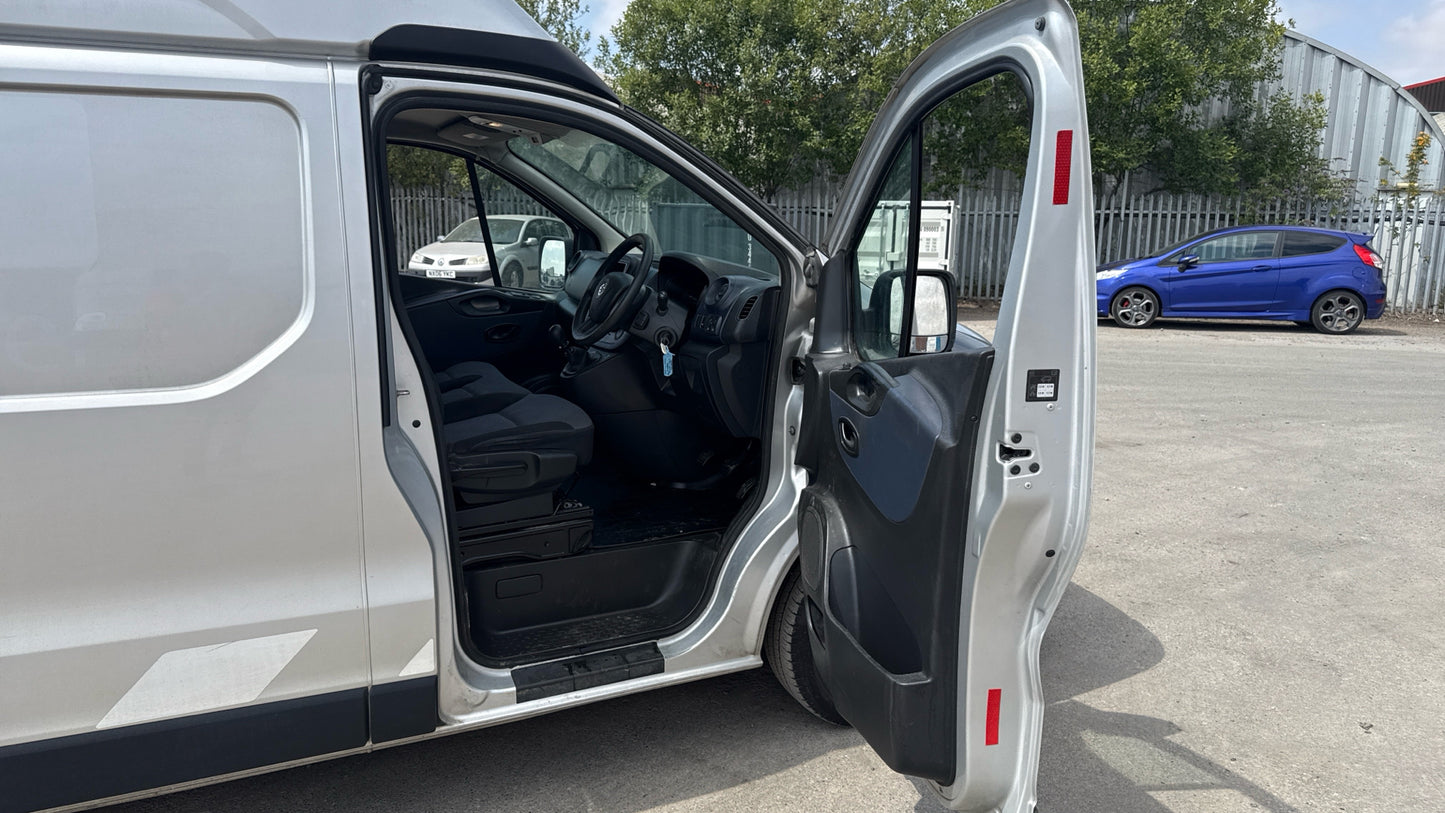 Vauxhall Vivaro 2900 1.6 CDTi BiTurbo 120PS ecoFLEX Panel Van – 2016 (MF16 XTG)