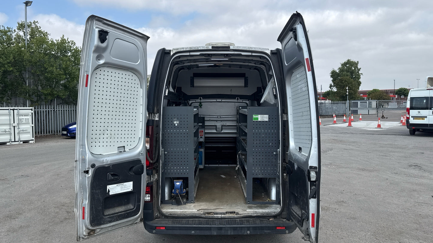 Vauxhall Vivaro 2900 1.6 CDTi BiTurbo 120PS ecoFLEX Panel Van – 2016 (MF16 XTG)