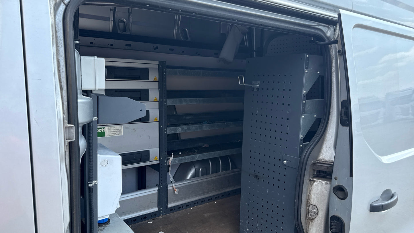 Vauxhall Vivaro 2900 1.6 CDTi BiTurbo 120PS ecoFLEX Panel Van – 2016 (MF16 XTG)