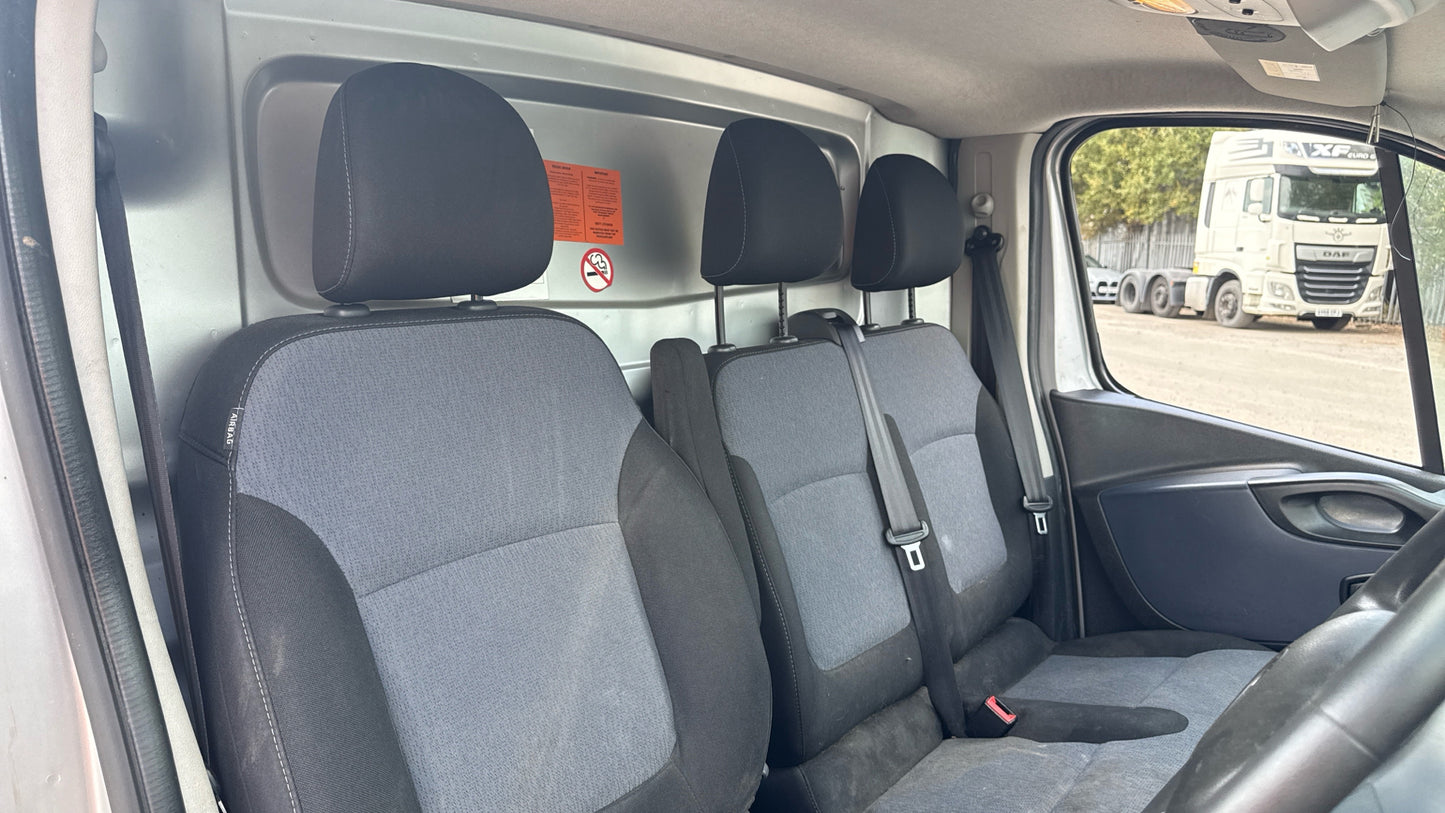 Vauxhall Vivaro 2900 1.6 CDTi BiTurbo 120PS ecoFLEX Panel Van – 2016 (MF16 XTG)