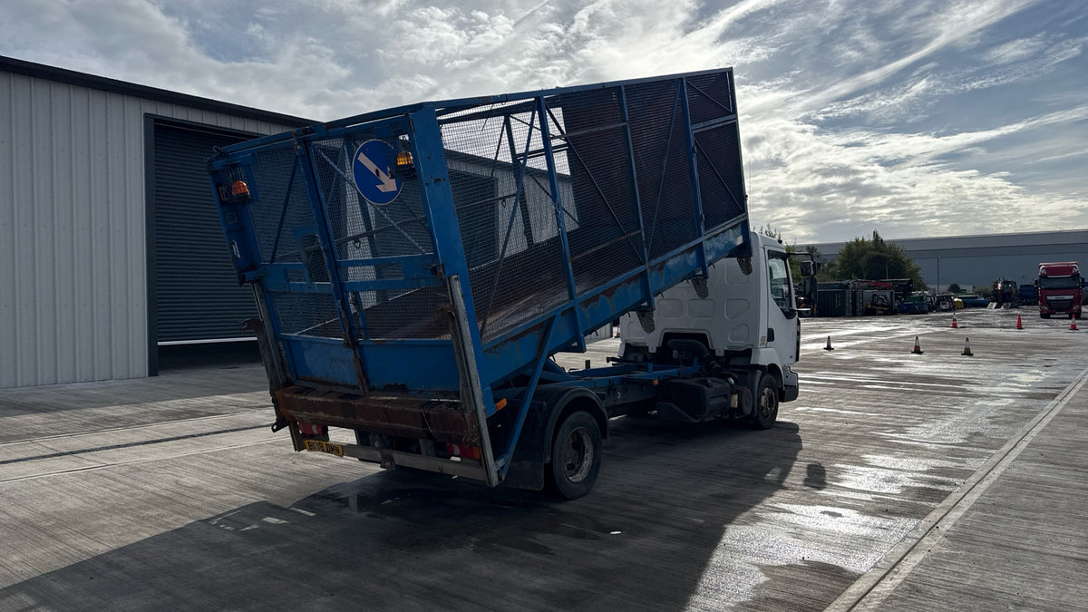 Renault Trucks Midlum Tipper – 2008 (BX08 DKN)