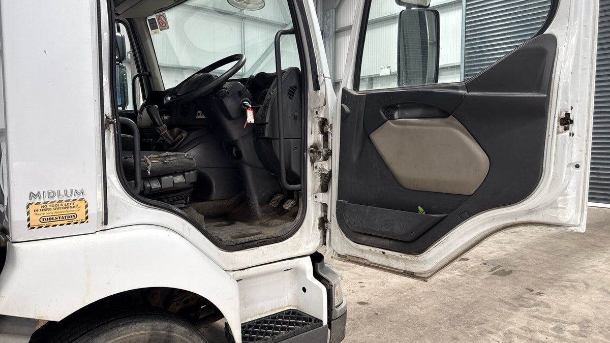 Renault Trucks Midlum Tipper – 2008 (BX08 DKN)