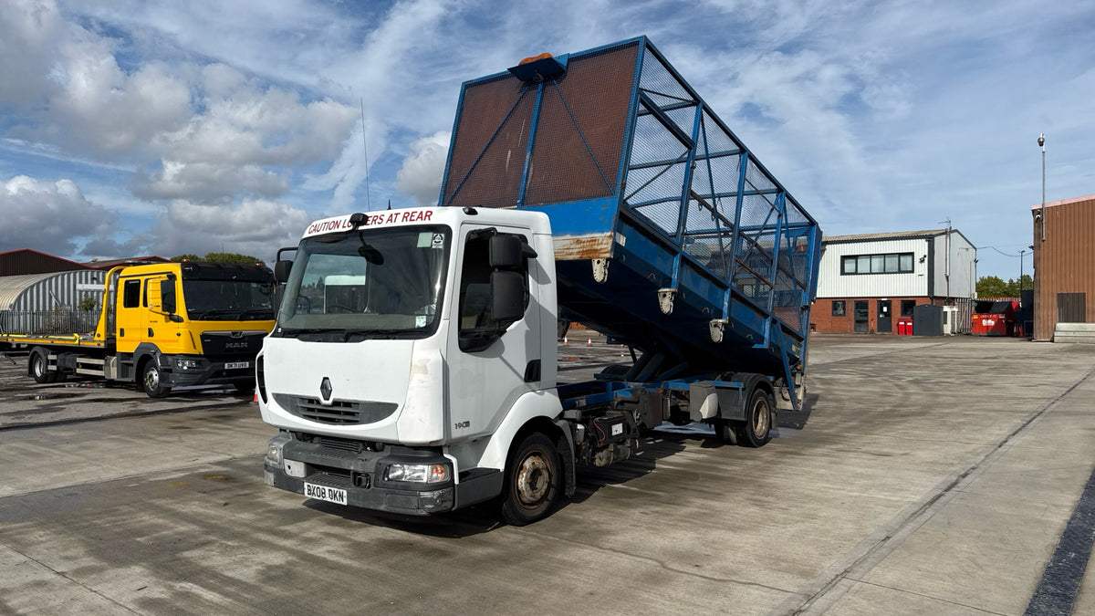 Renault Trucks Midlum Tipper – 2008 (BX08 DKN)