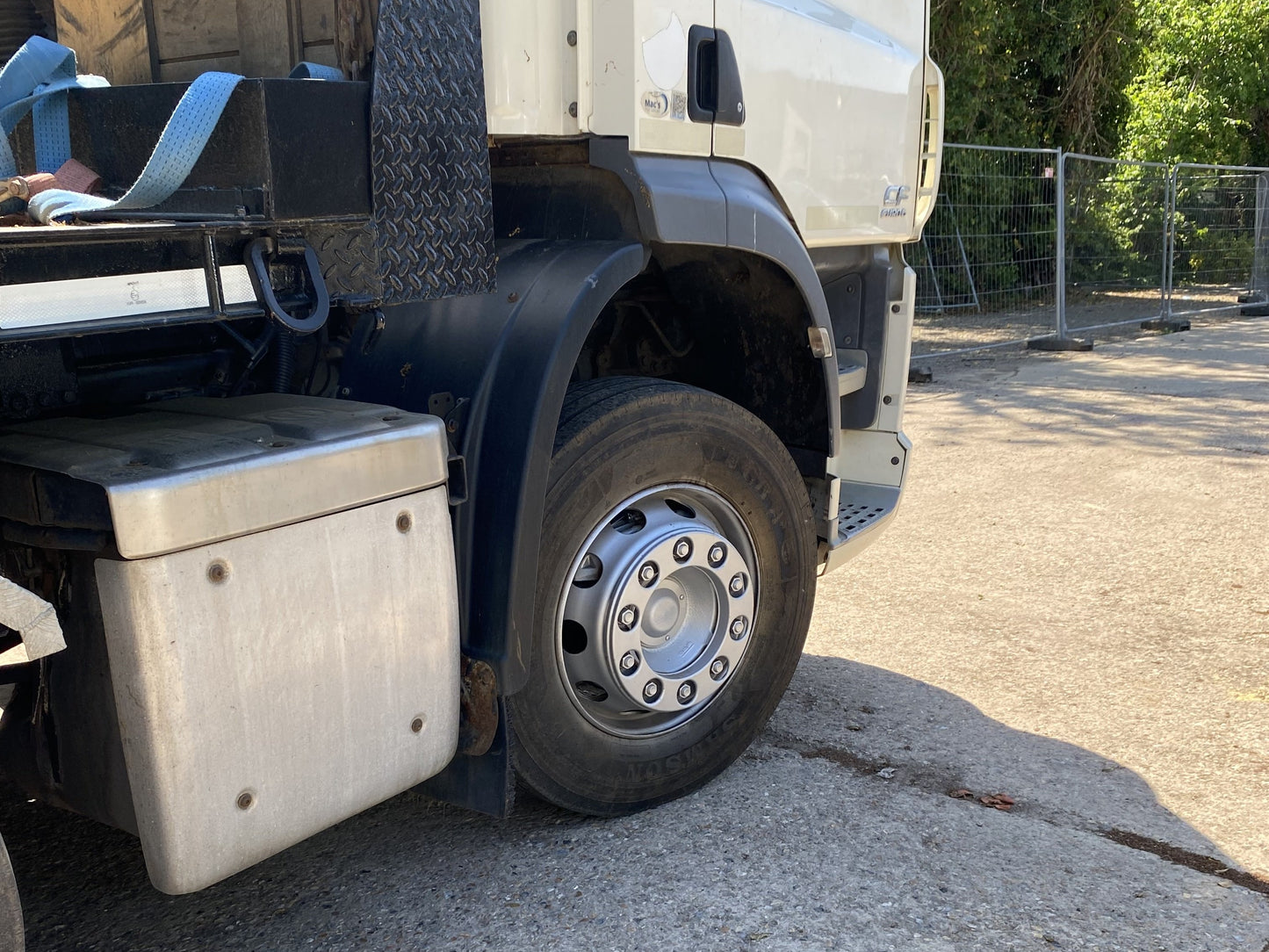 DAF CF 400 8x2 Tractor Unit – 2016