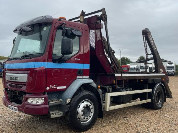 DAF LF 260 Skip Loader – 2016
