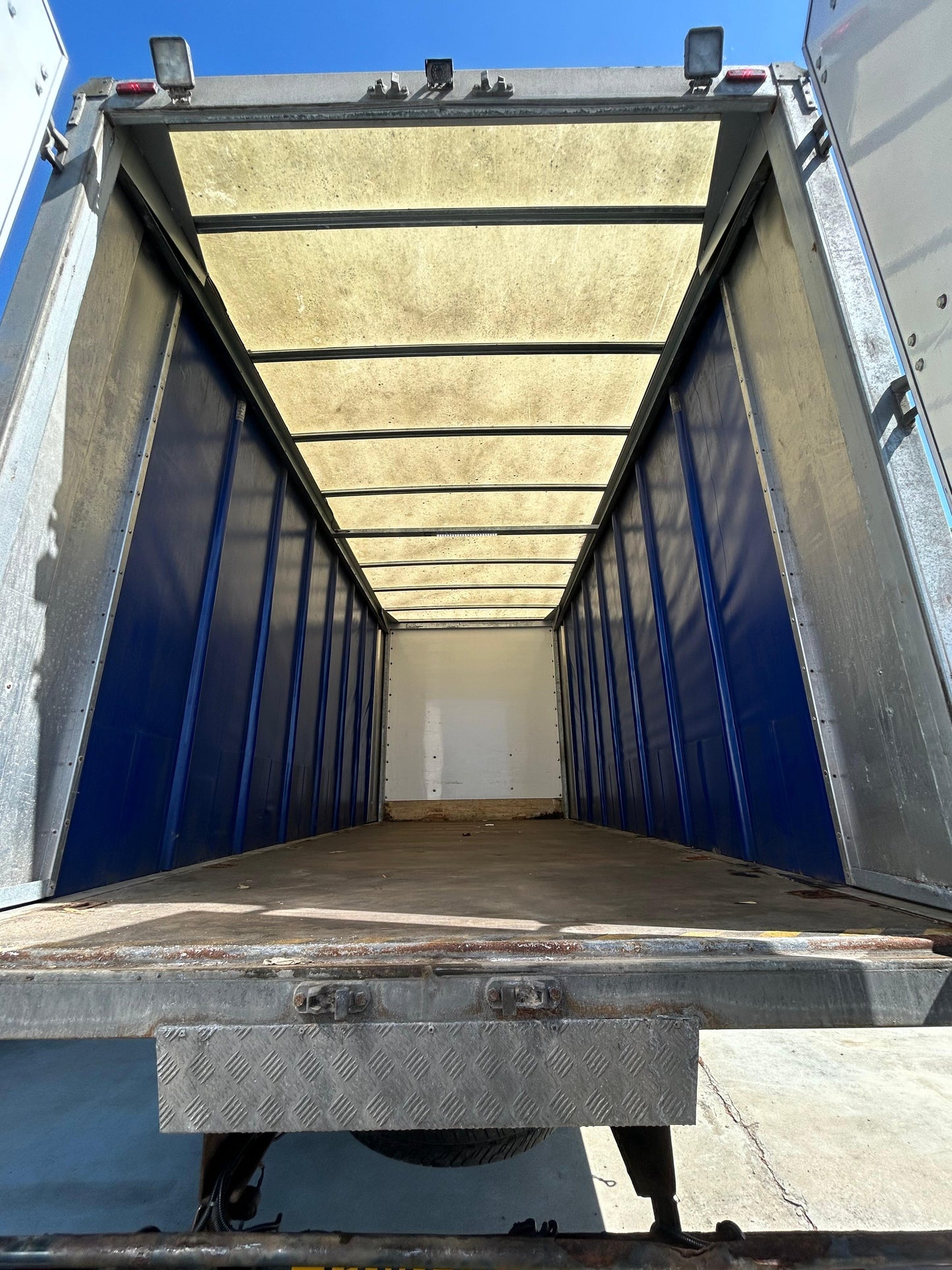 Iveco Daily 72C Curtain Side Rigid Truck – 2019