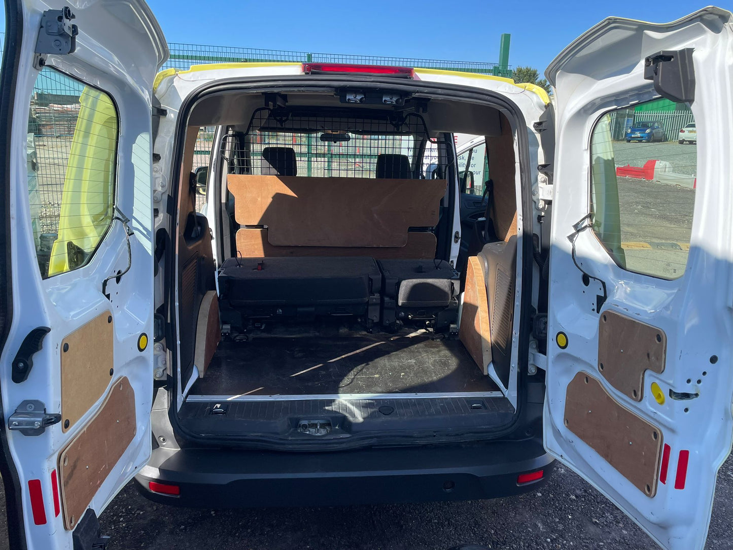 Ford Transit Connect 1.6 TDCi 220 – 2014 (64)