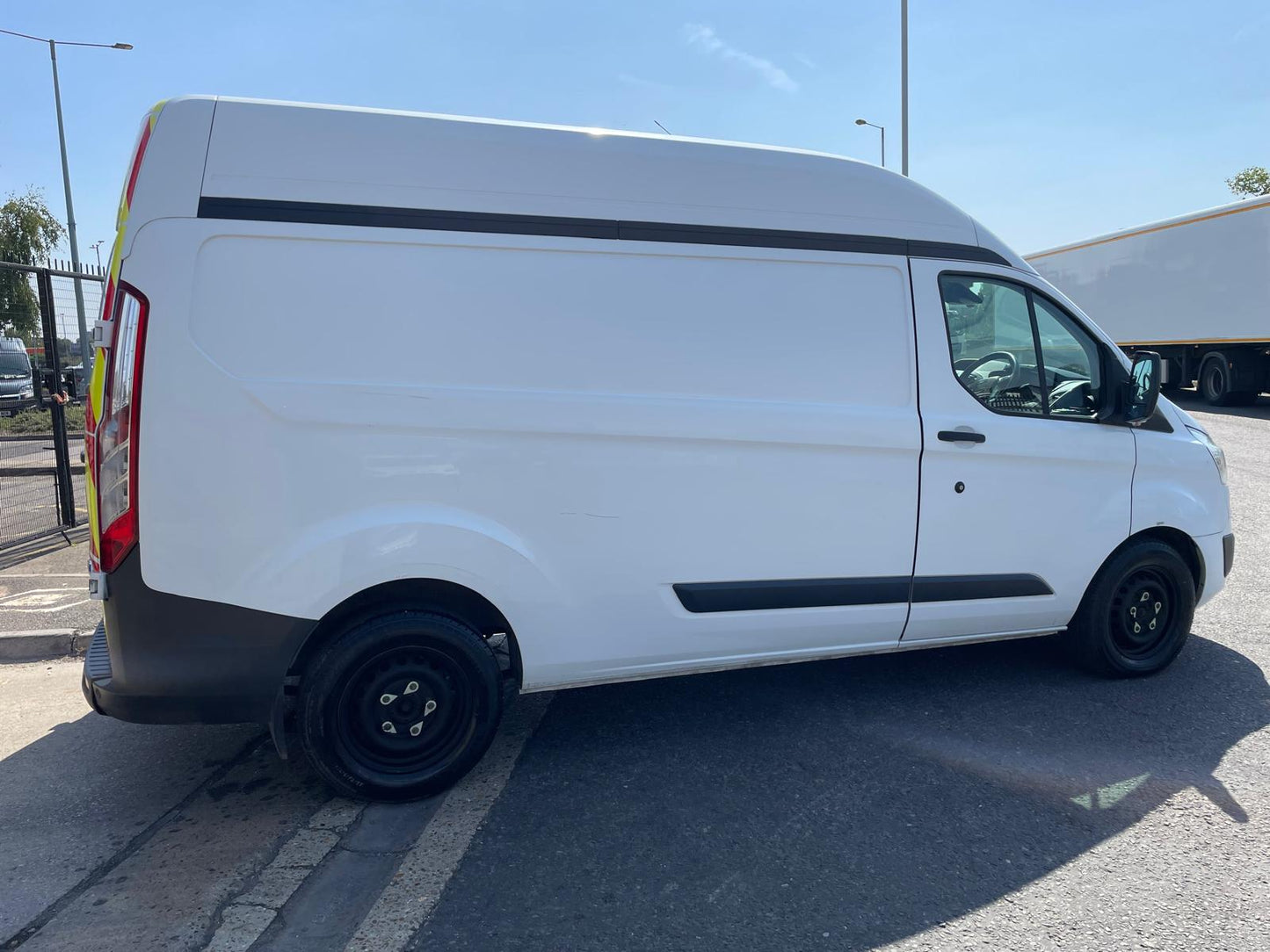 Ford Transit Custom 2.0 TDCi 340 Trend L2 H2 Panel Van – 2018