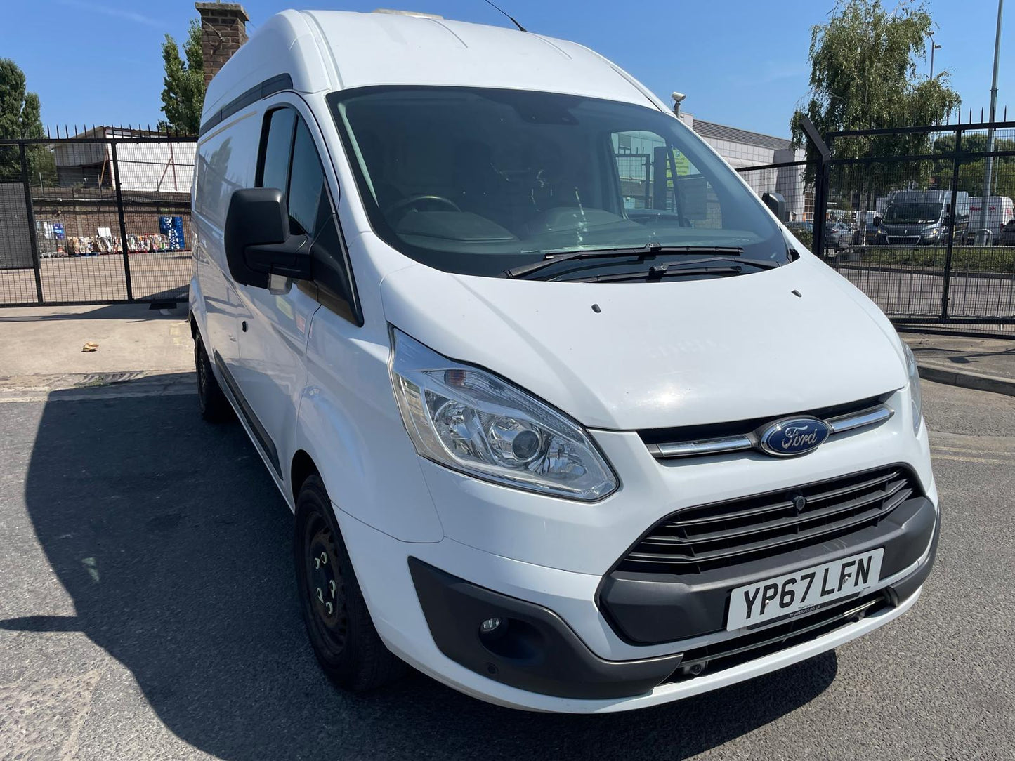 Ford Transit Custom 2.0 TDCi 340 Trend L2 H2 Panel Van – 2017