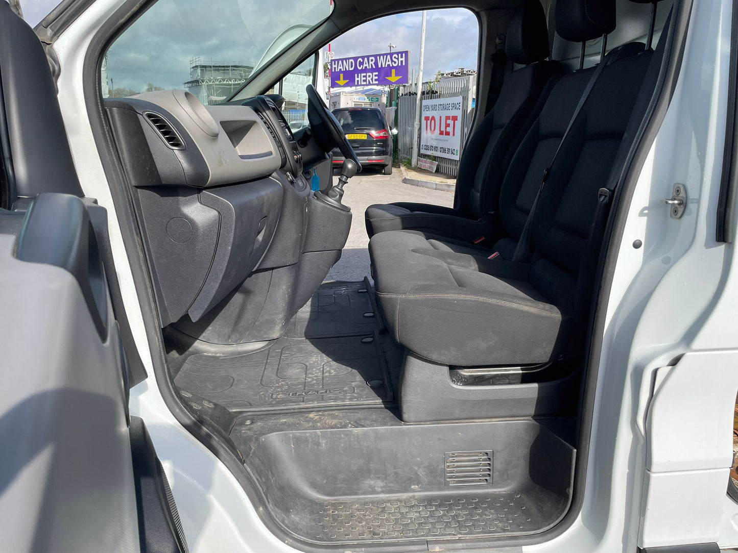 Renault Trafic 1.6 dCi ENERGY 27 Business SWB Panel Van – 2017