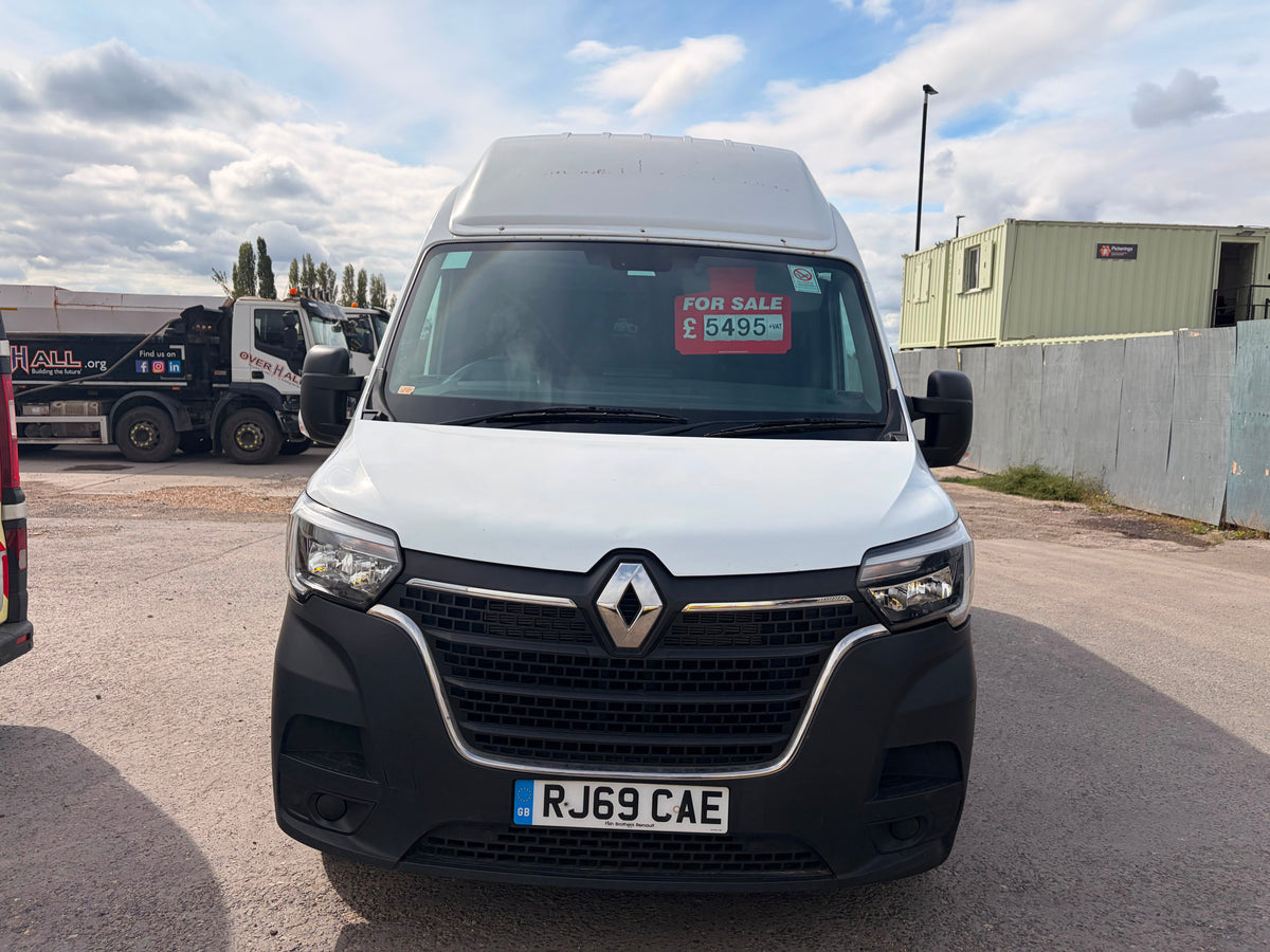 Renault Master 2.3 dCi 35 Business FWD LWB High Roof Euro 6 – 2019 (RJ69 CAE)