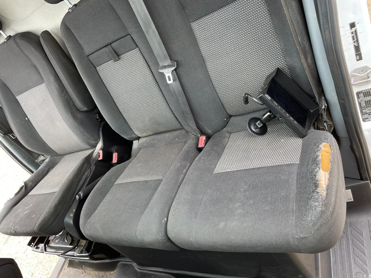 Ford Transit 2.2 TDCi 350 RWD L2 H3 Euro 5 Panel Van – 2015
