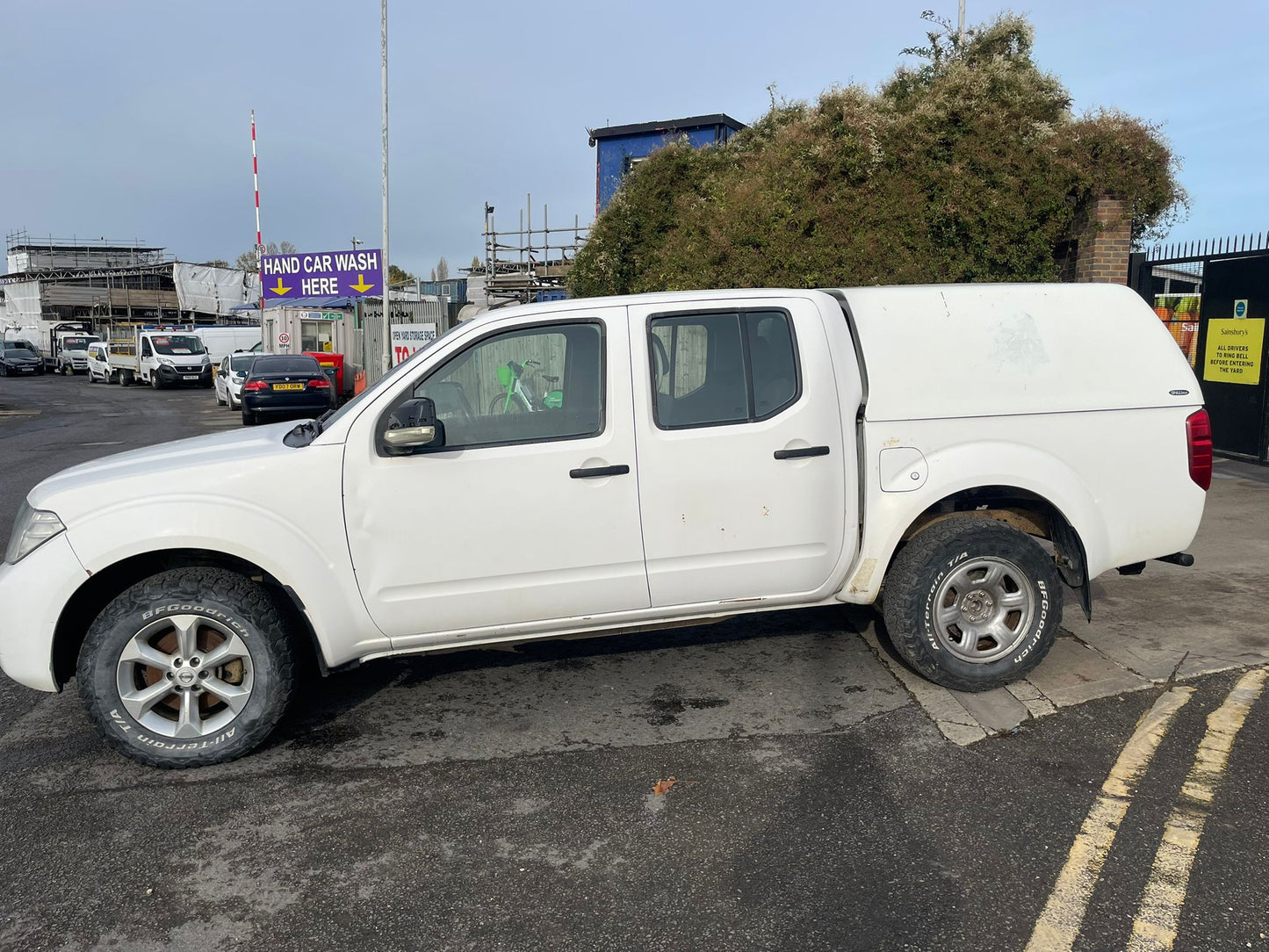 Nissan Navara 2.5 dCi Visia 4WD Double Cab Pickup – 2015
