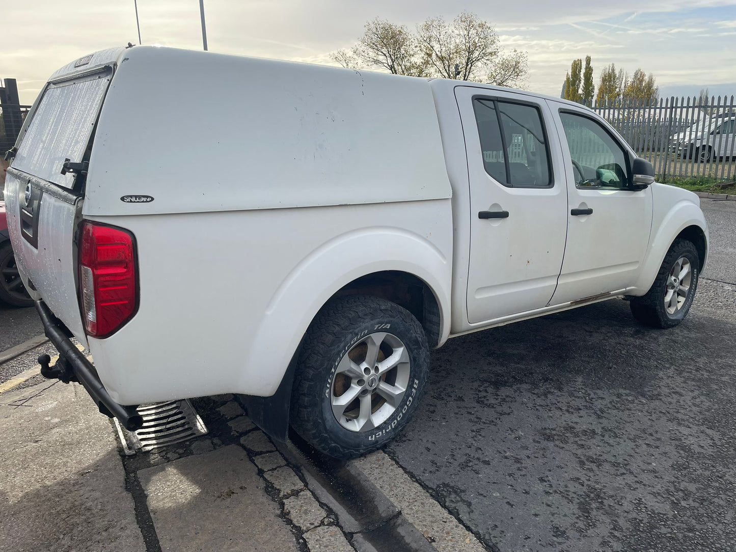 Nissan Navara 2.5 dCi Visia 4WD Double Cab Pickup – 2015