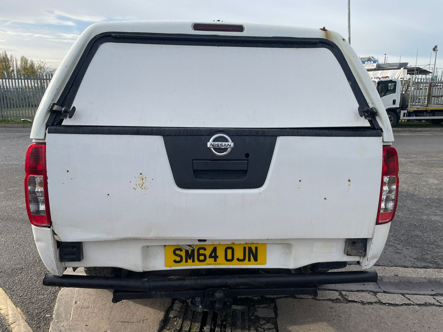 Nissan Navara 2.5 dCi Visia 4WD Double Cab Pickup – 2015
