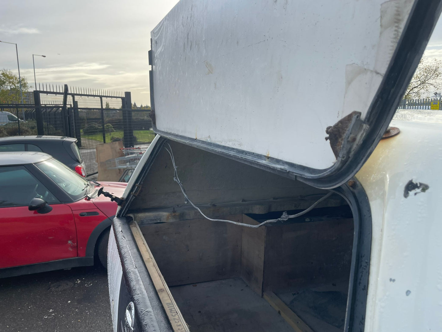 Nissan Navara 2.5 dCi Visia 4WD Double Cab Pickup – 2015