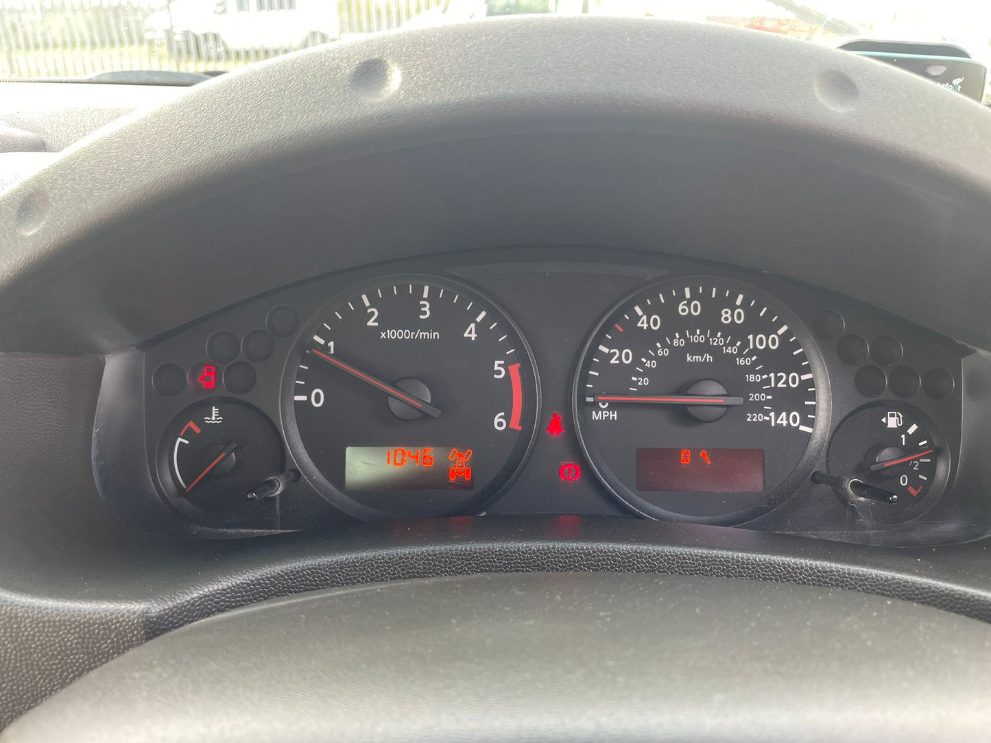 Nissan Navara 2.5 dCi Visia 4WD Double Cab Pickup – 2015