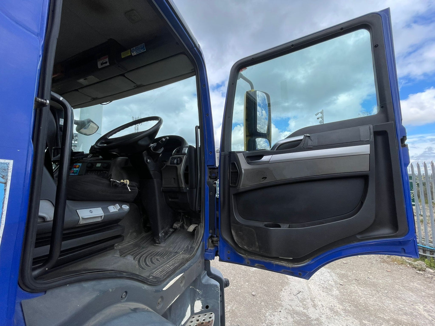 MAN TGM 18.250 Crane Mounted Rigid Truck – 2016