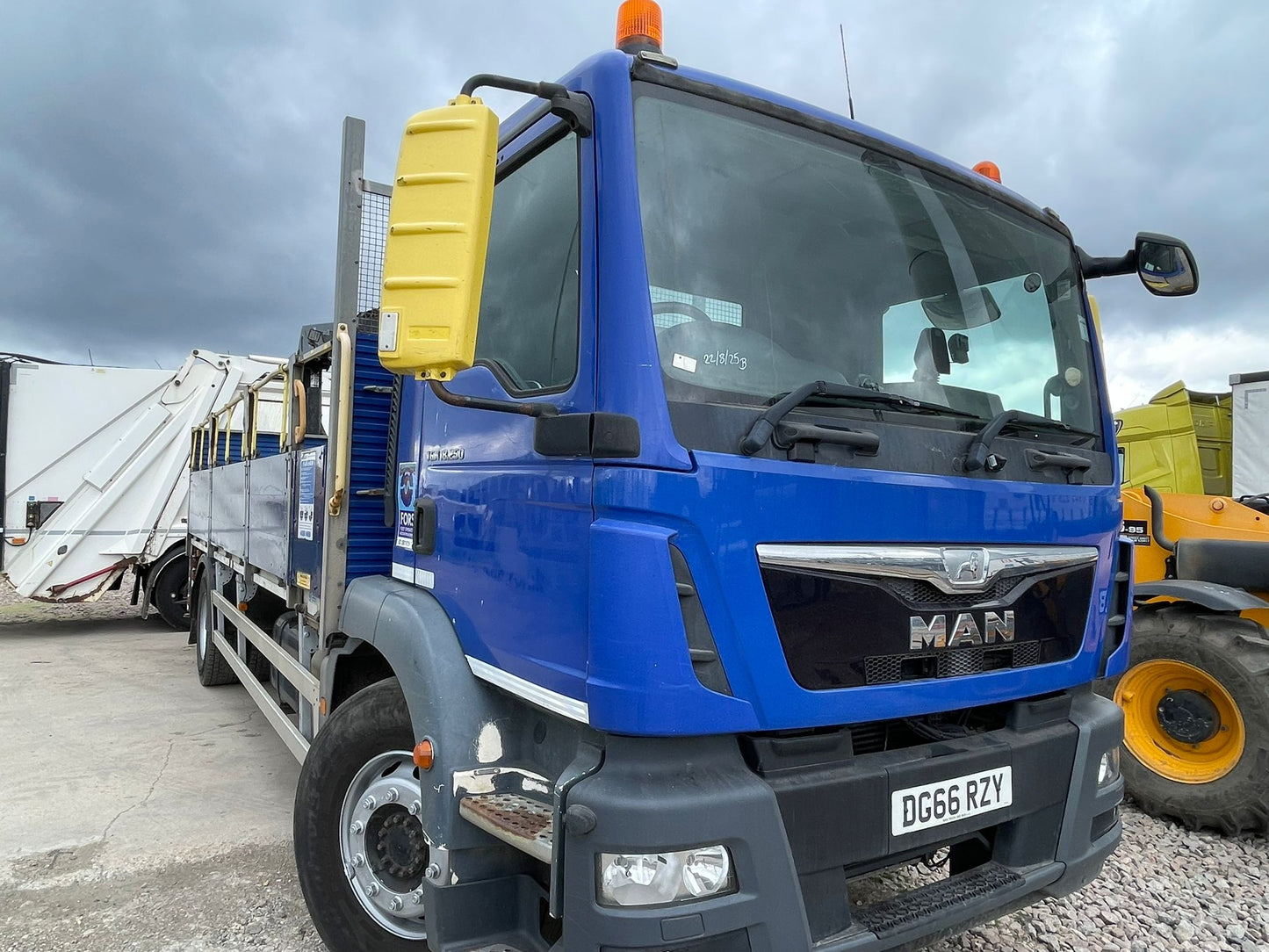 MAN TGM 18.250 Crane Mounted Rigid Truck – 2016
