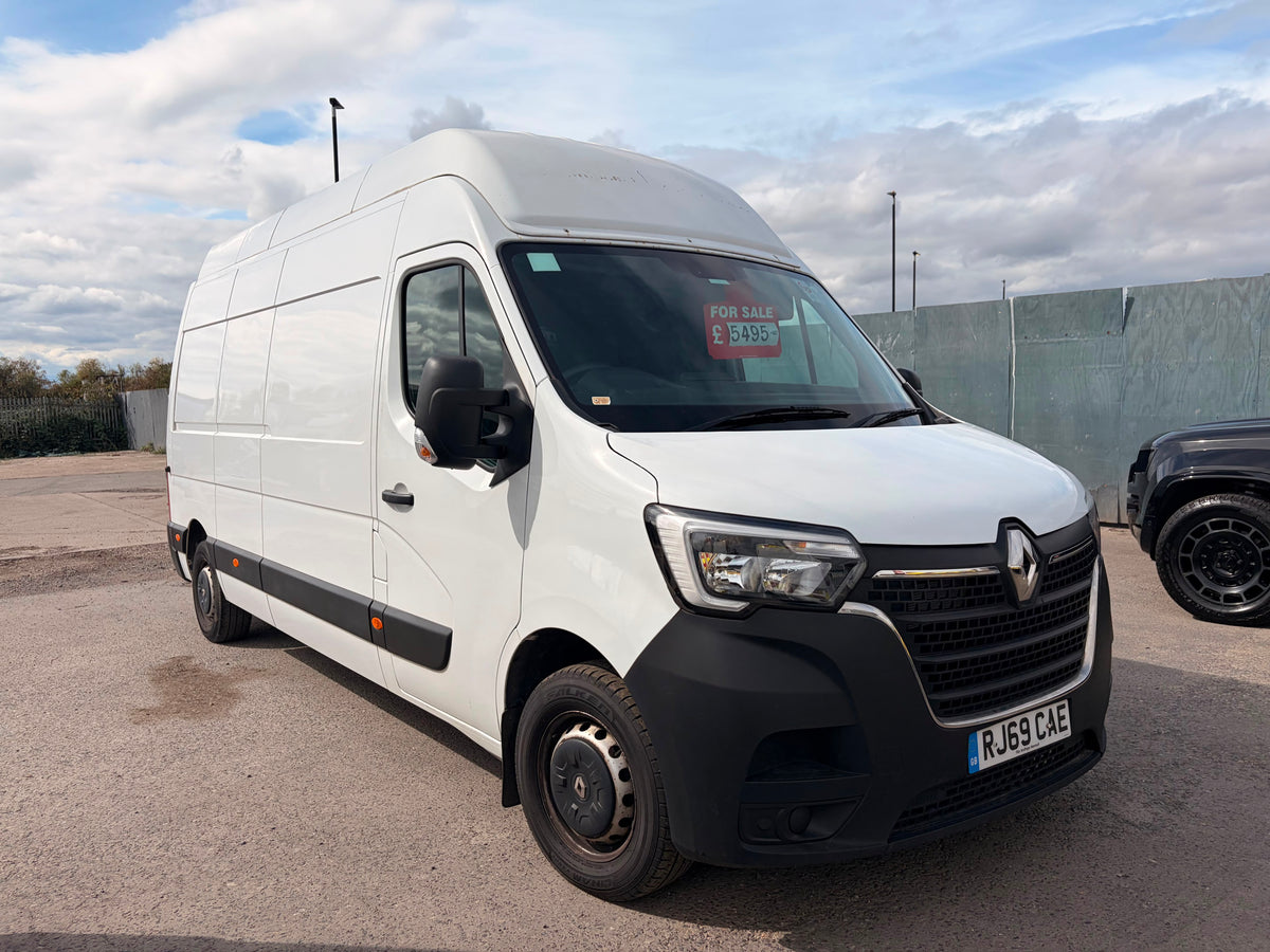 Renault Master 2.3 dCi 35 Business FWD LWB High Roof Euro 6 – 2019 (RJ69 CAE)