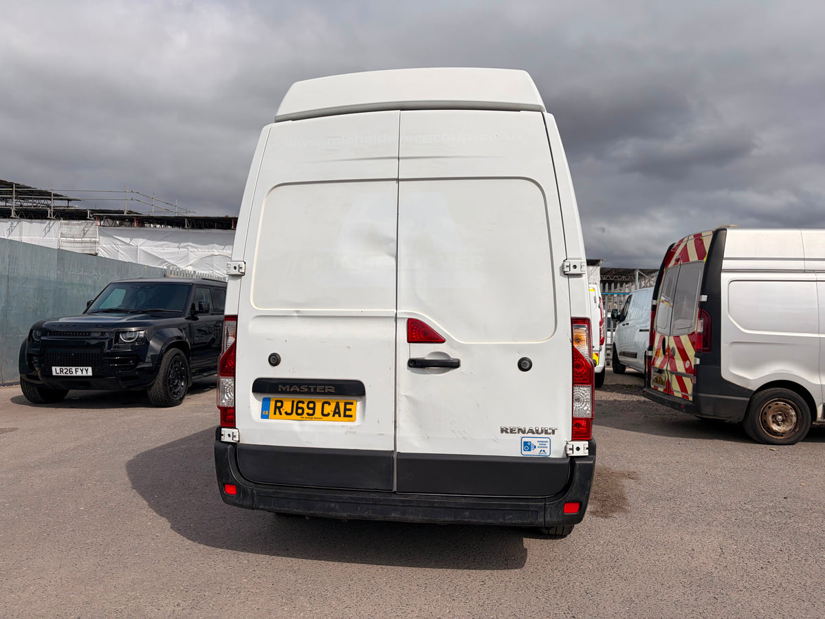 Renault Master 2.3 dCi 35 Business FWD LWB High Roof Euro 6 – 2019 (RJ69 CAE)